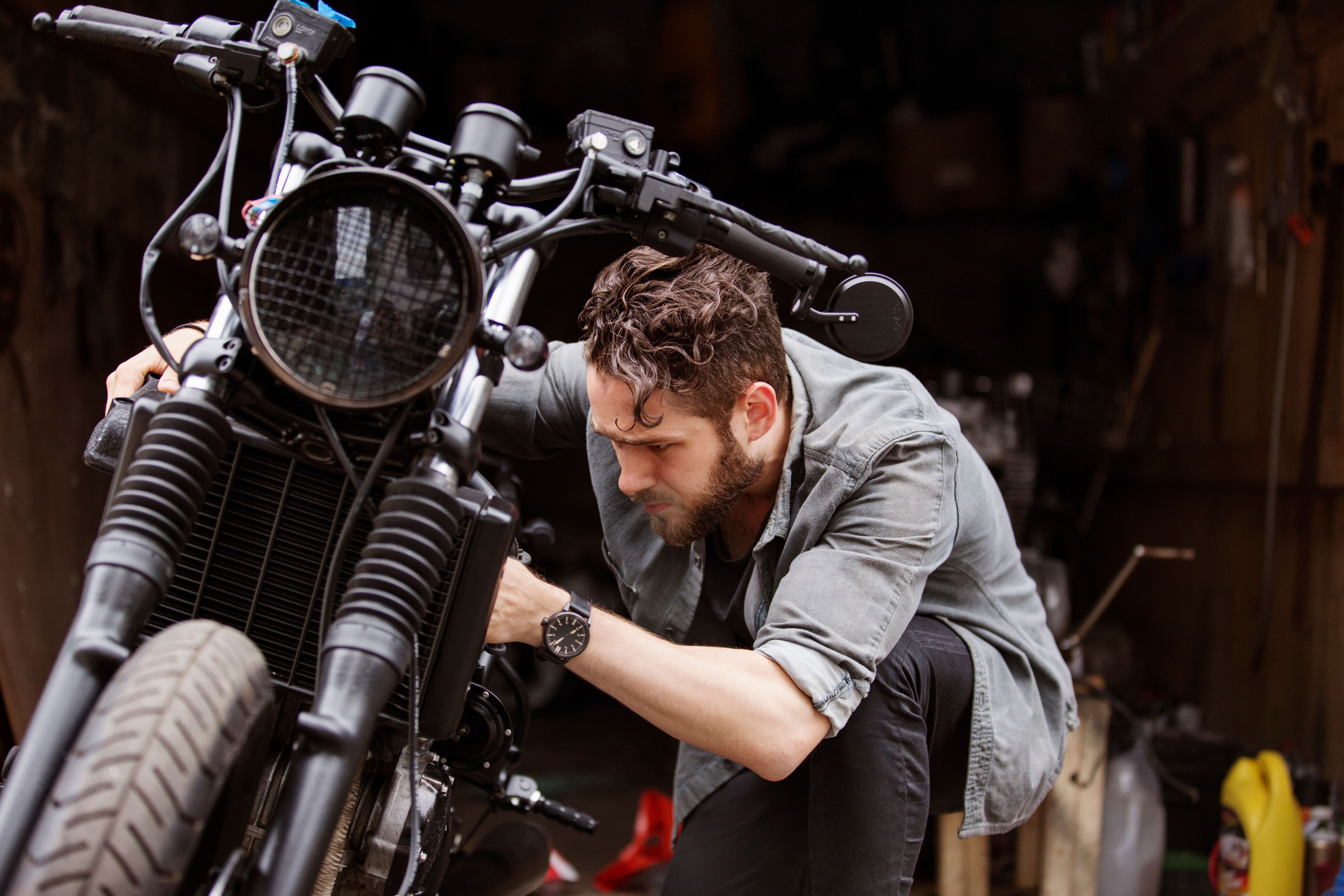 Entretien et pneus moto